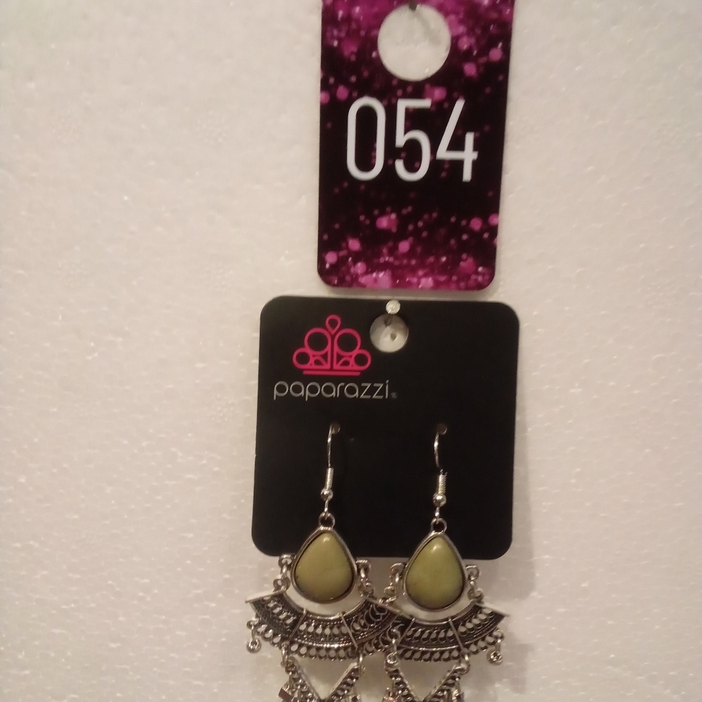 Jewelry - Picture 10 of 16